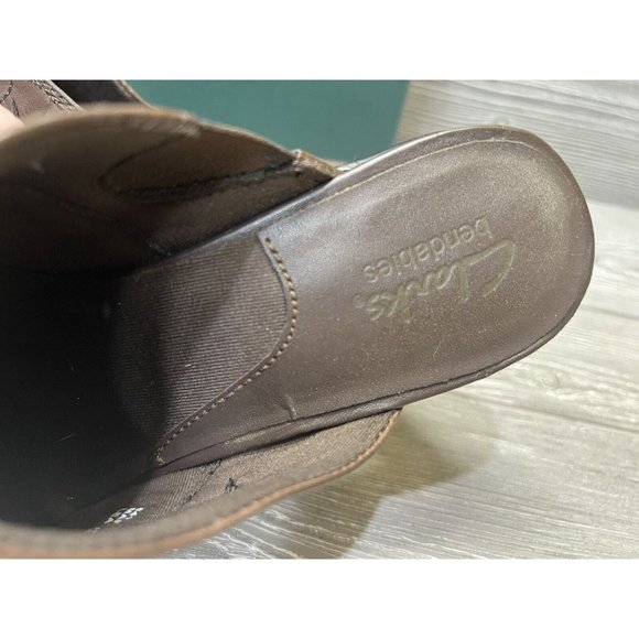 Clark’s Bendables Mules Shoes Womens 8.5M Brown Leather Comfort Slip On Studded - Picture 7 of 8